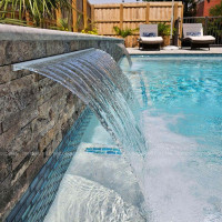 Thác nước xả tràn acrylic